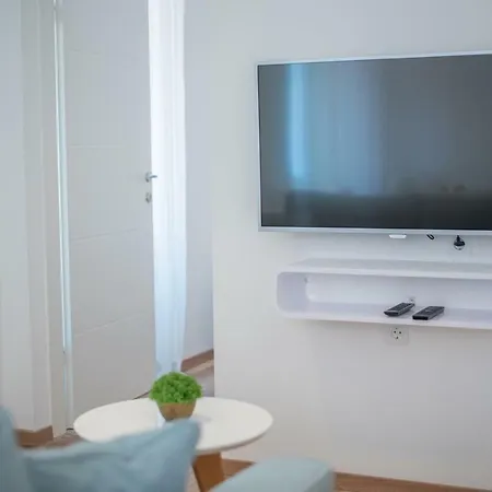 Gæstehus Leona Deluxe 4*