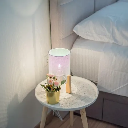 Leona Deluxe Gæstehus 4*