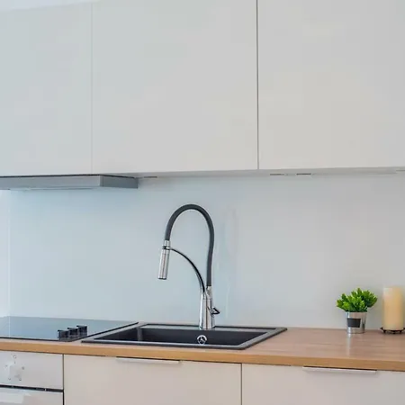 Pensión Leona Deluxe Pula