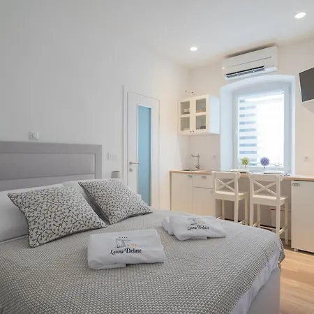 Guest house Leona Deluxe Pula