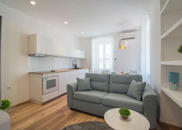 Gasthuis Leona Deluxe